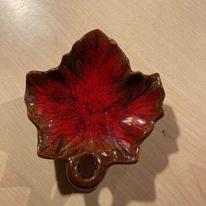 Vtg 1970's McMaster Pottery Canada Maple Leaf Trinket Dish Jewelry Tray Ashtray